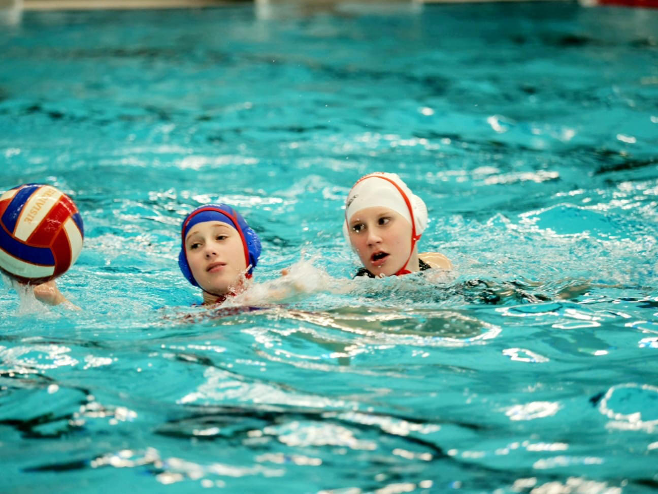 KARAKTERISTIEKEN EREDIVISIE B- & C- JEUGD | Waterpolo.nl